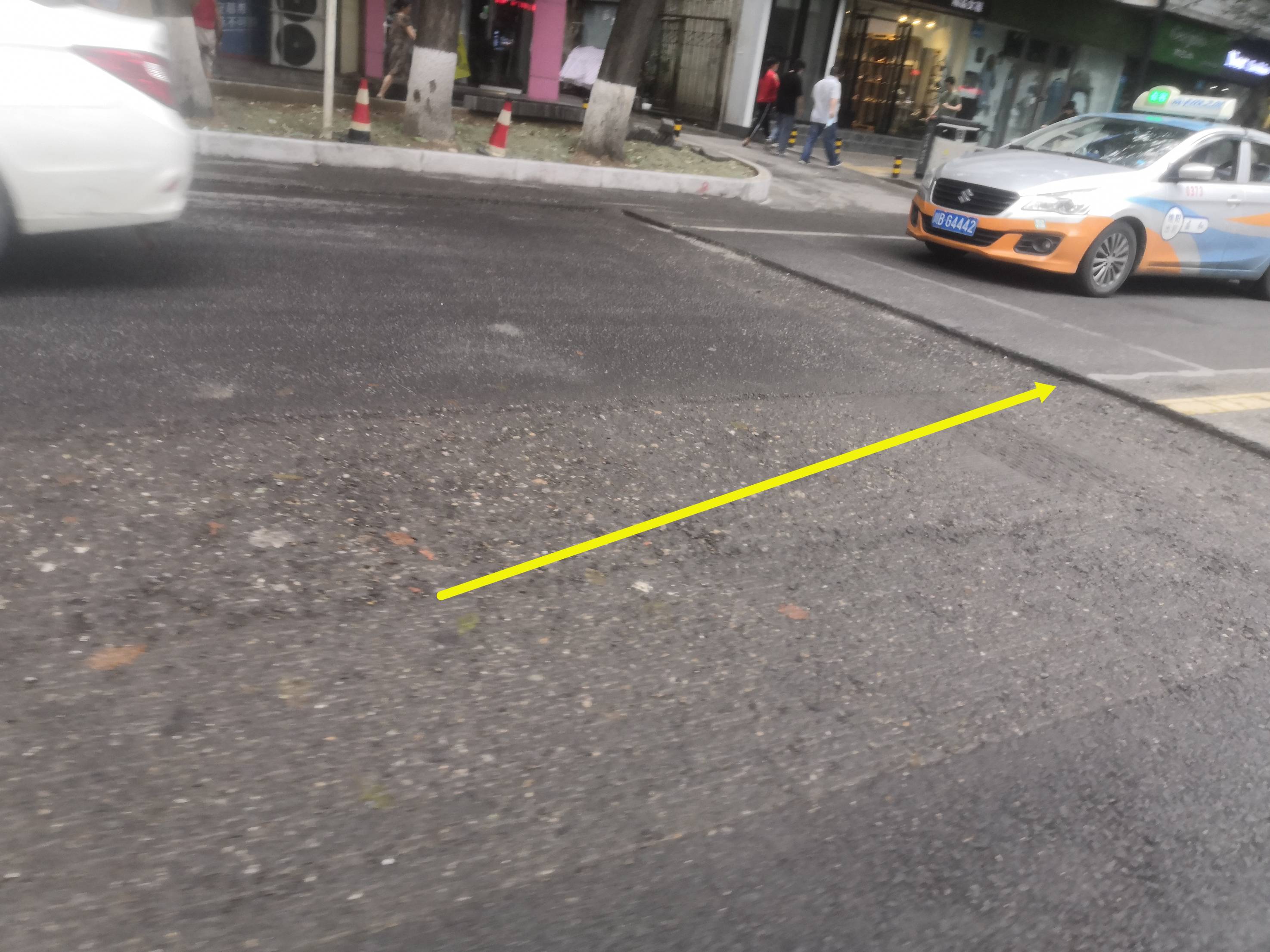 绵阳城区红星街道路改造工程渐近尾声，老路换新颜！