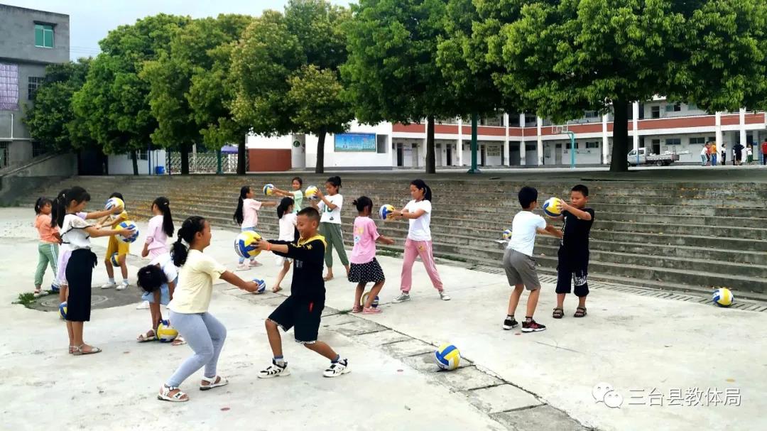 关爱留守儿童，三台县建平小学暑假乡村少年宫活动开始了！